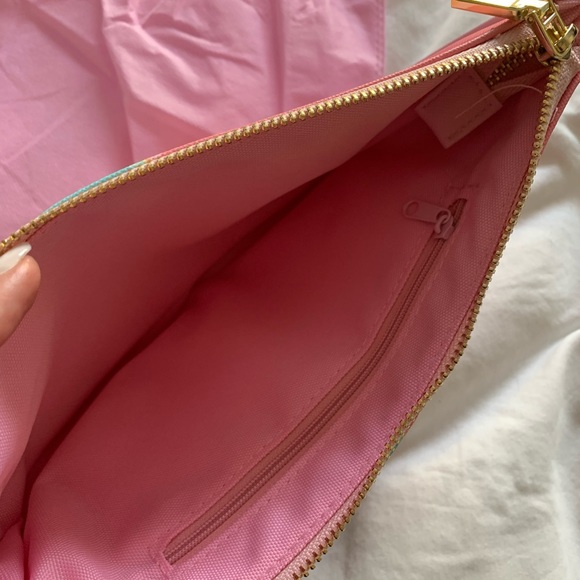 Can’t Clutch This “Colorwheel” Clutch - March 2020 - Picture 2 of 4